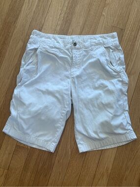 Orvis Women’s White Bermuda Shorts - Size 4
